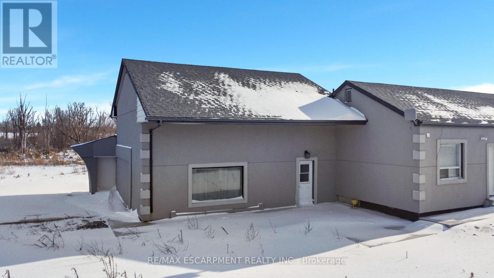 4049 6 Highway, Hamilton, ON - Outdoor With Exterior