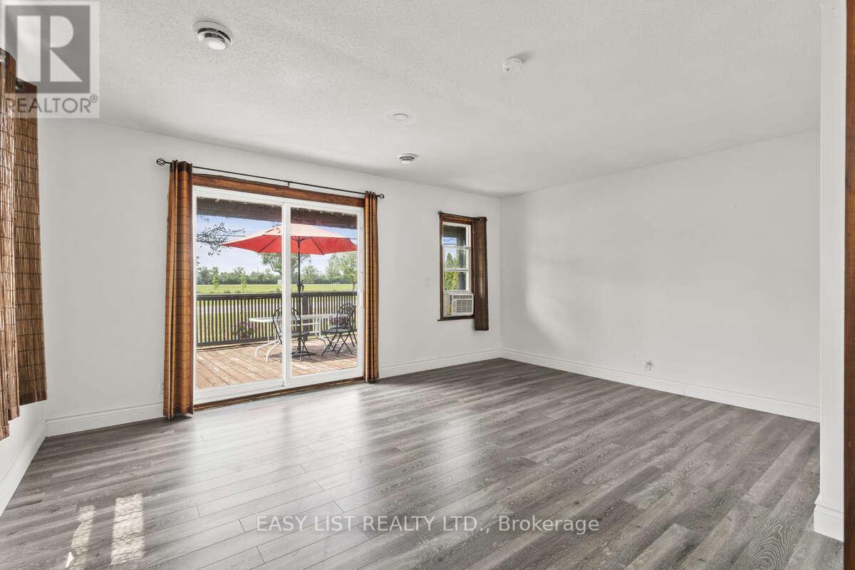 40 Kingsway, Welland, ON - Indoor