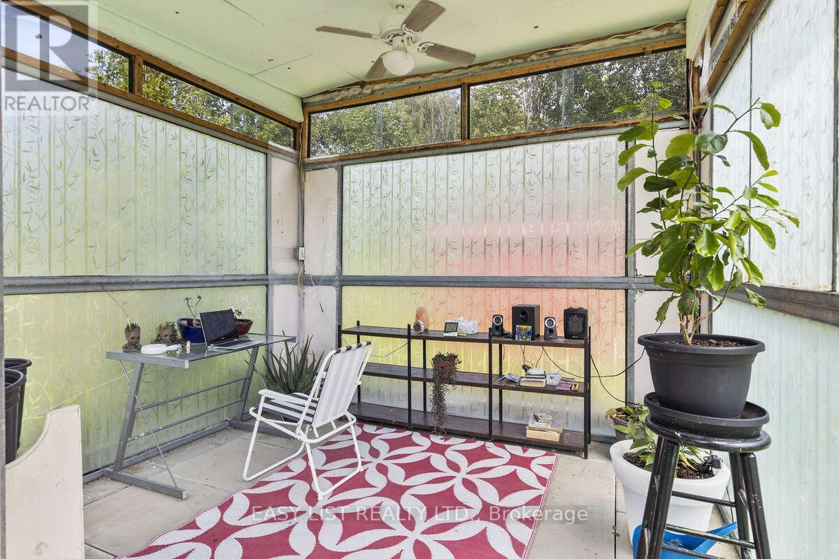 40 Kingsway, Welland, ON - Indoor Photo Showing Other Room