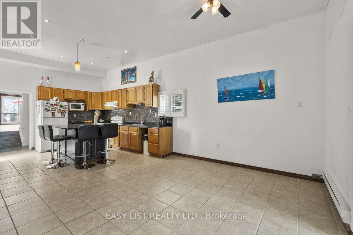 40 Kingsway, Welland, ON - Indoor Photo Showing Kitchen