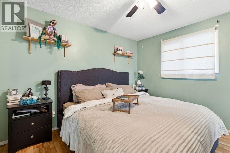 132 Lakeview Avenue, Williams Lake, BC - Indoor Photo Showing Bedroom