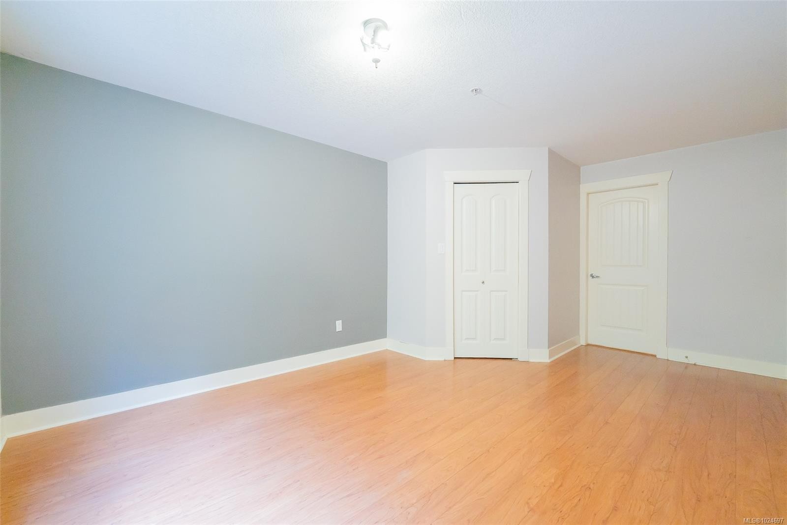 201-1620 Townsite Rd, Nanaimo, BC - Indoor Photo Showing Other Room