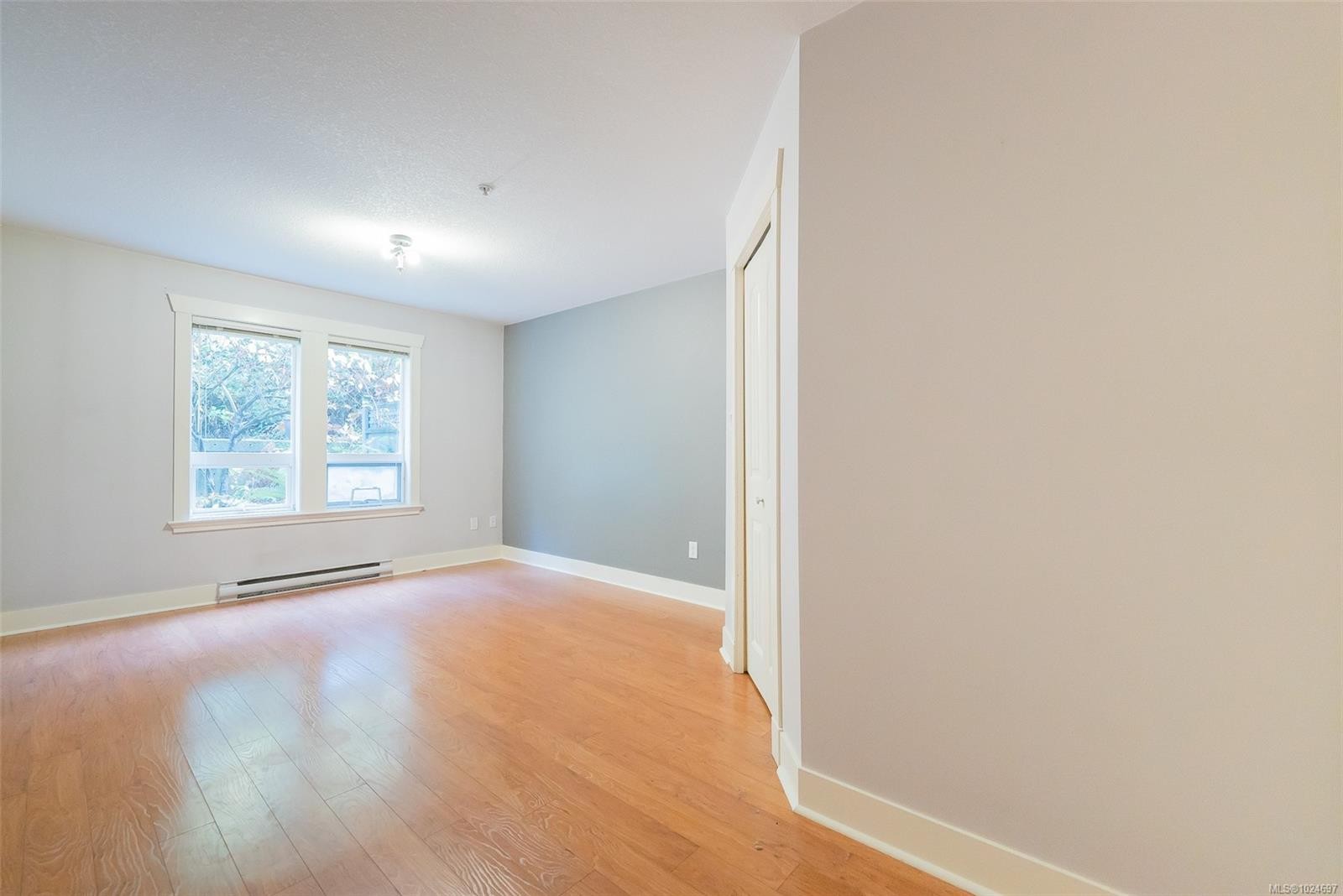 201-1620 Townsite Rd, Nanaimo, BC - Indoor Photo Showing Other Room