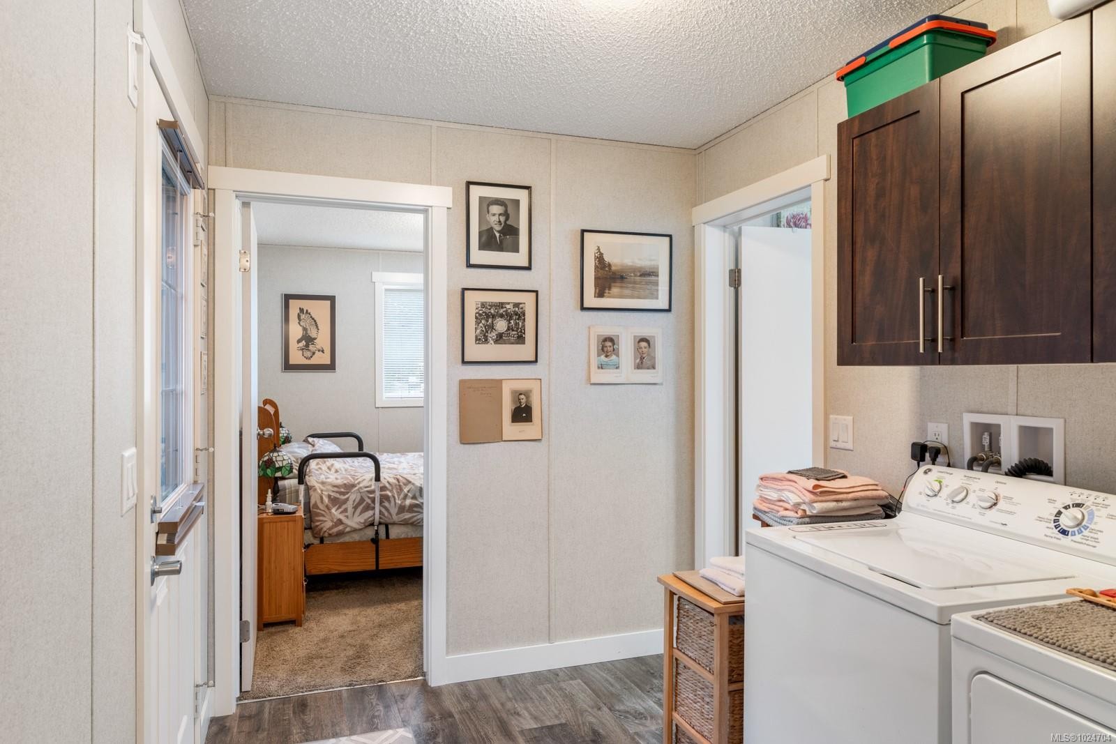 2998 Cumberland Rd, Courtenay, BC