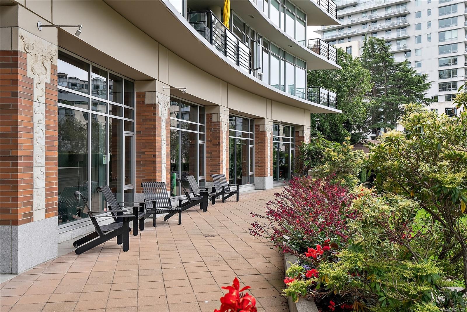 S204-737 Humboldt St, Victoria, BC - Outdoor With Exterior