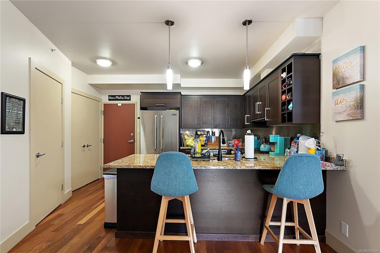 S204-737 Humboldt St, Victoria, BC - Indoor Photo Showing Other Room