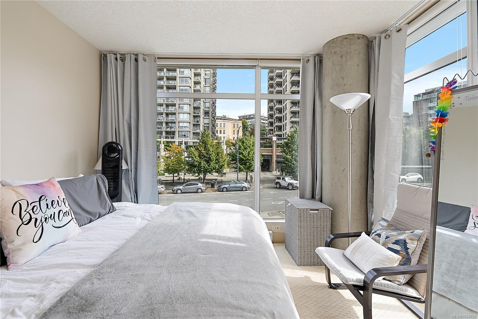 S204-737 Humboldt St, Victoria, BC - Indoor Photo Showing Bedroom