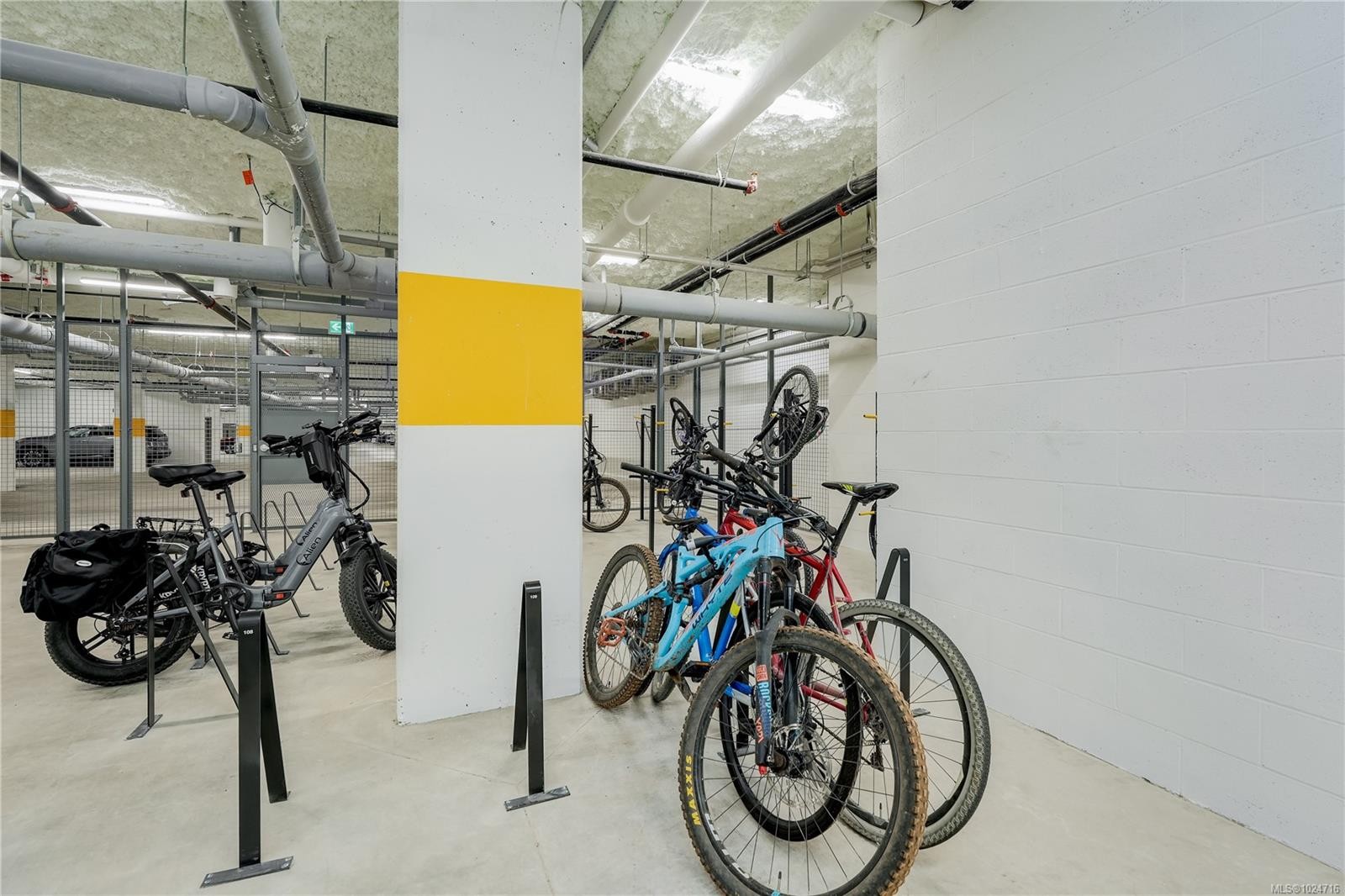 413-3564B Ryder Hesjedal Way, Colwood, BC - Indoor