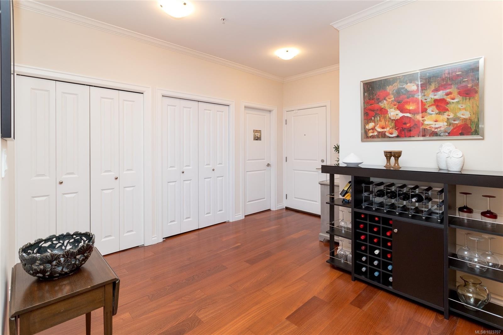 402-2409 Bevan Ave, Sidney, BC - Indoor Photo Showing Other Room