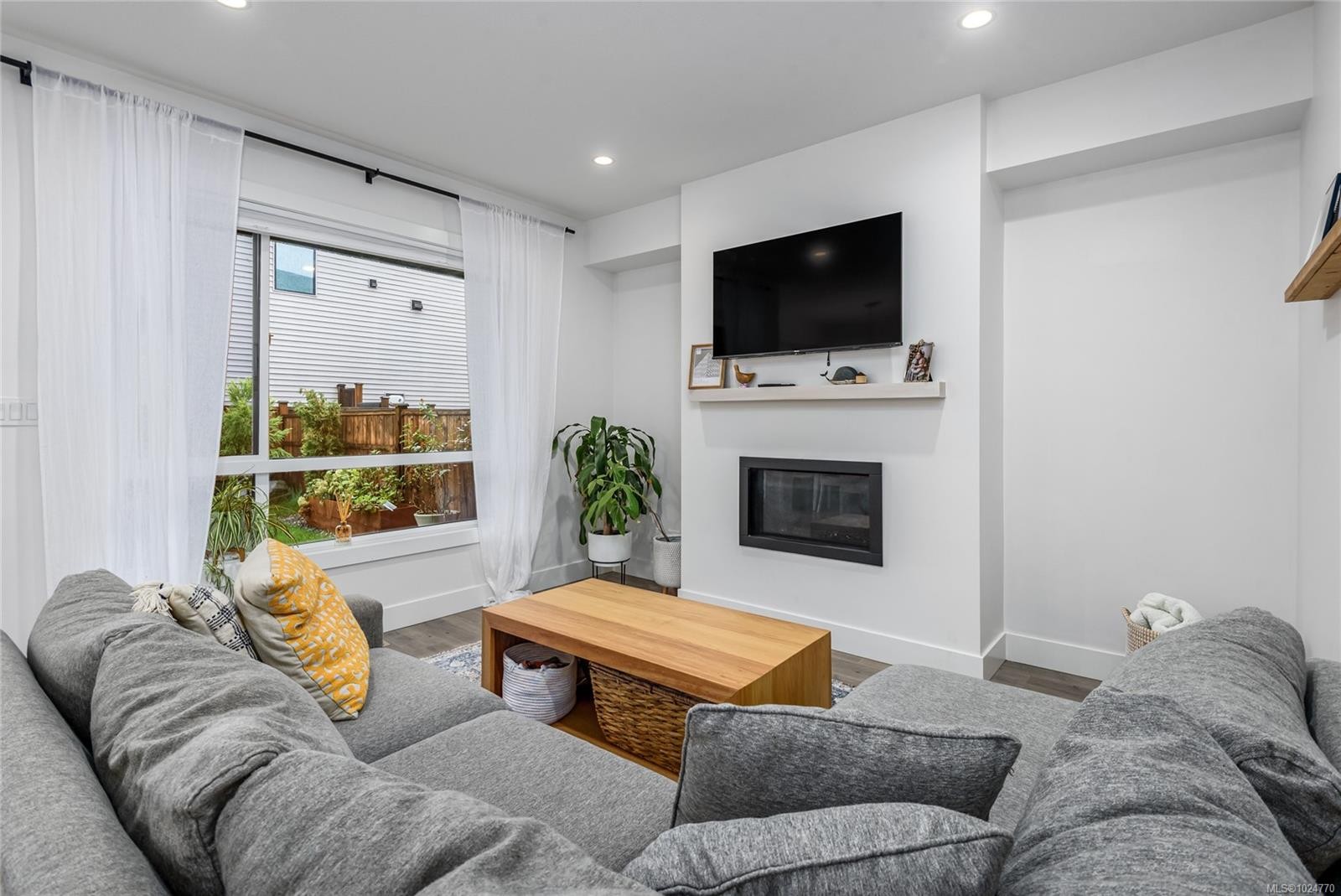 12-2607 Kendal Ave, Cumberland, BC