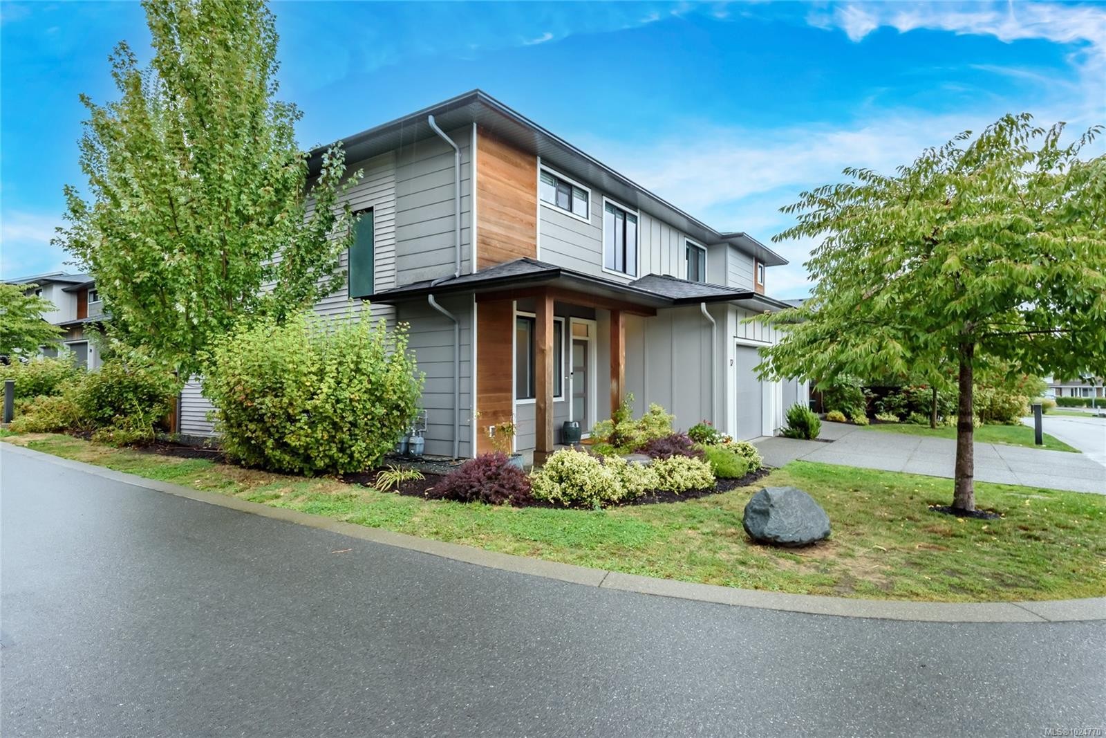 12-2607 Kendal Ave, Cumberland, BC