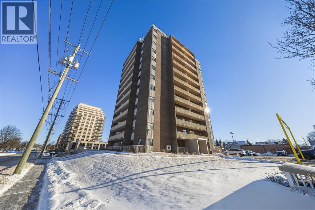 10 Derby Lane Unit# 401, Sarnia, ON - Outdoor With Balcony