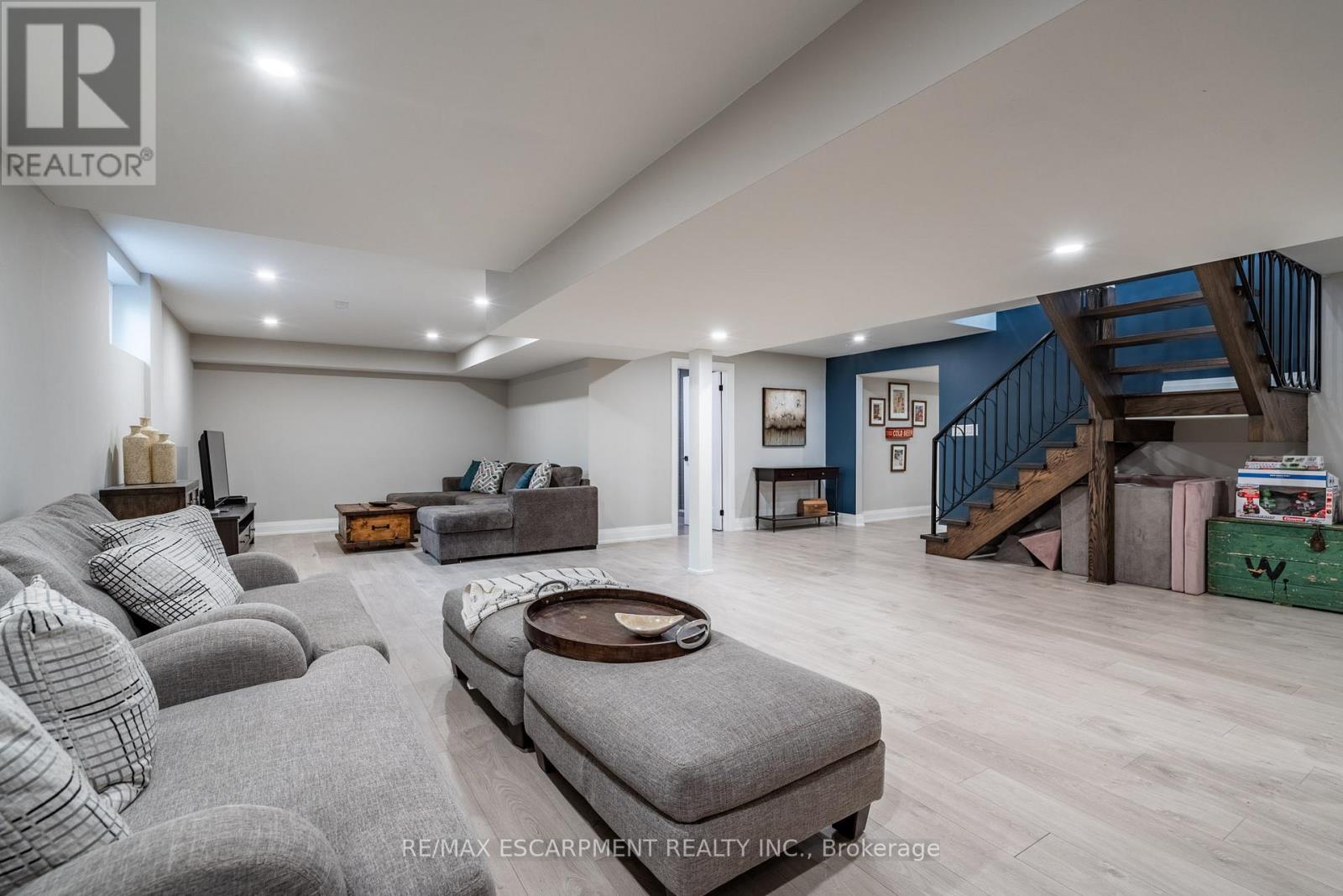 81 Flanders Drive, Hamilton, ON - Indoor