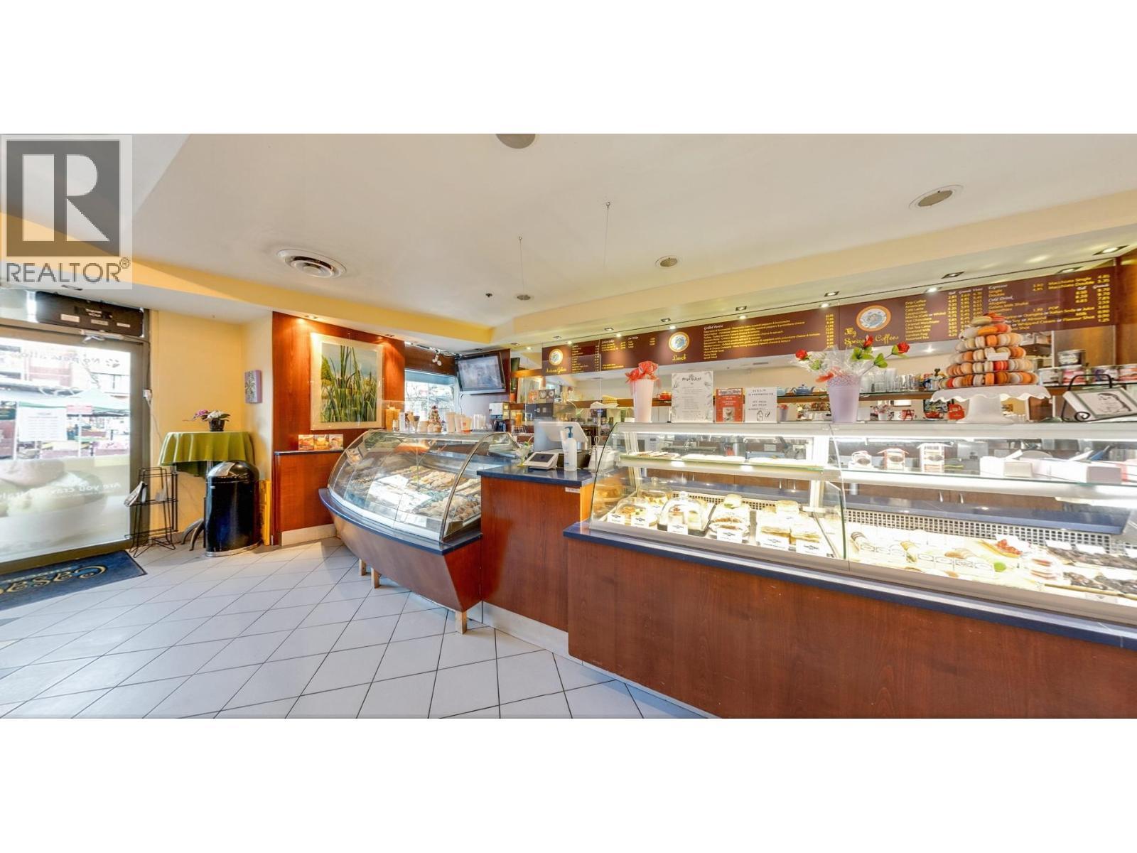 252 Newport Drive, Port Moody, BC