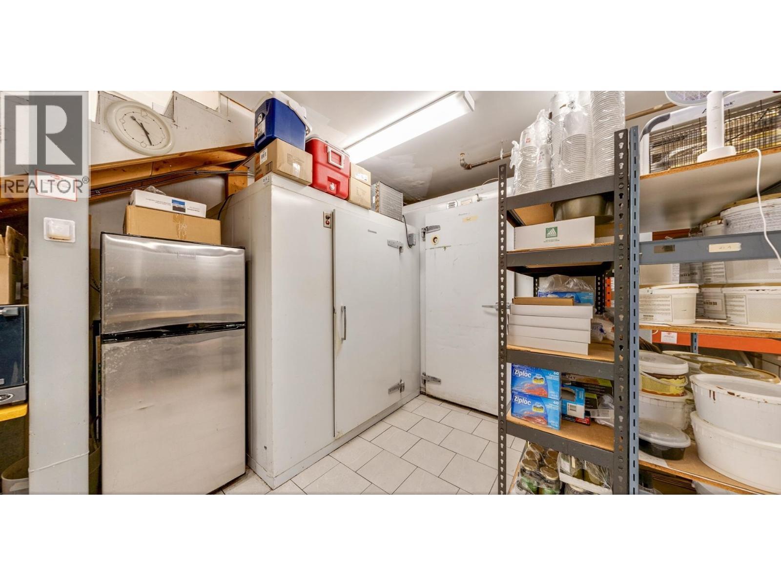 252 Newport Drive, Port Moody, BC