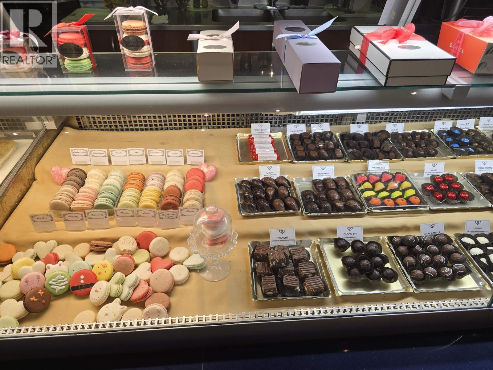 252 Newport Drive, Port Moody, BC