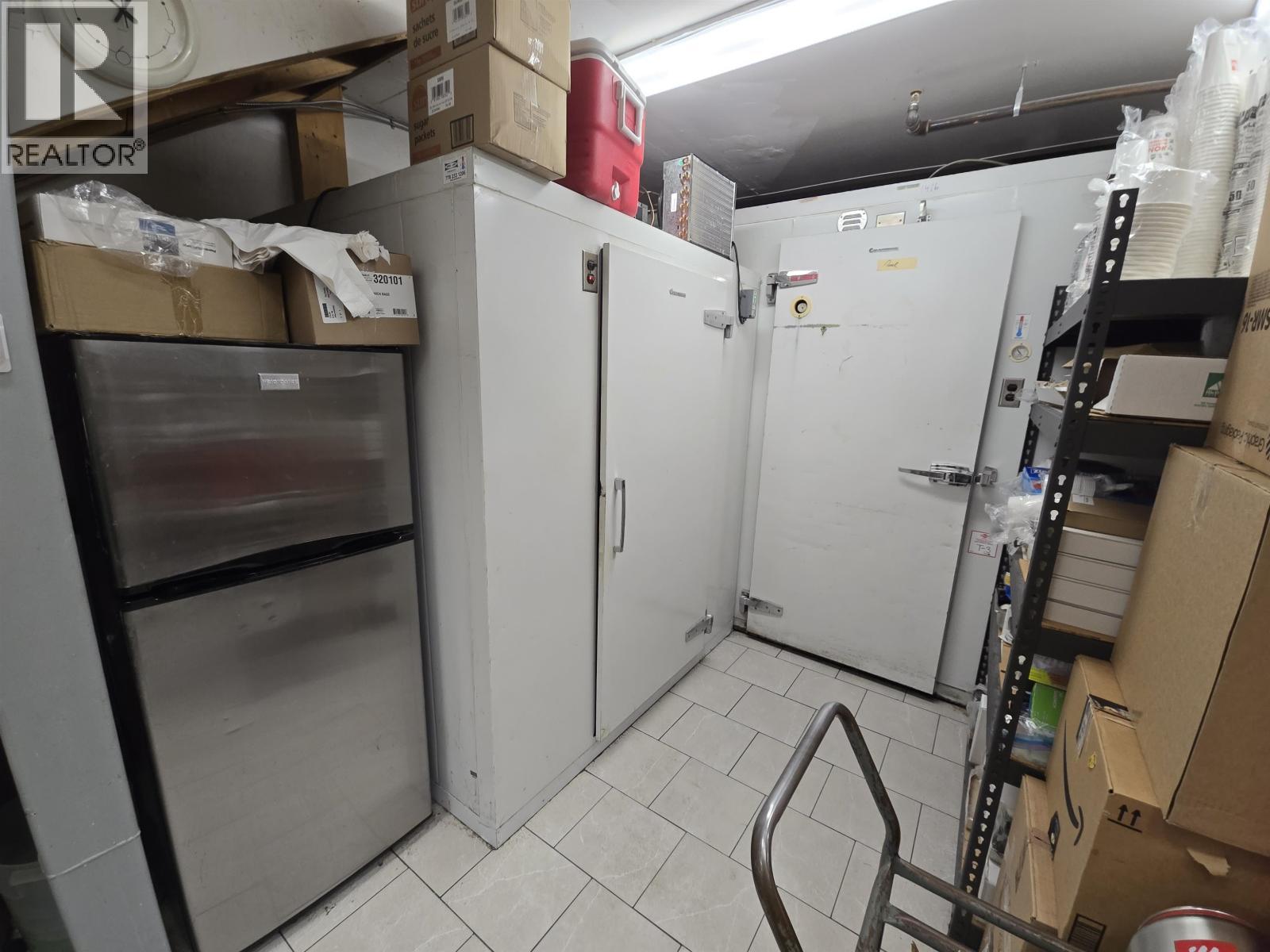 252 Newport Drive, Port Moody, BC