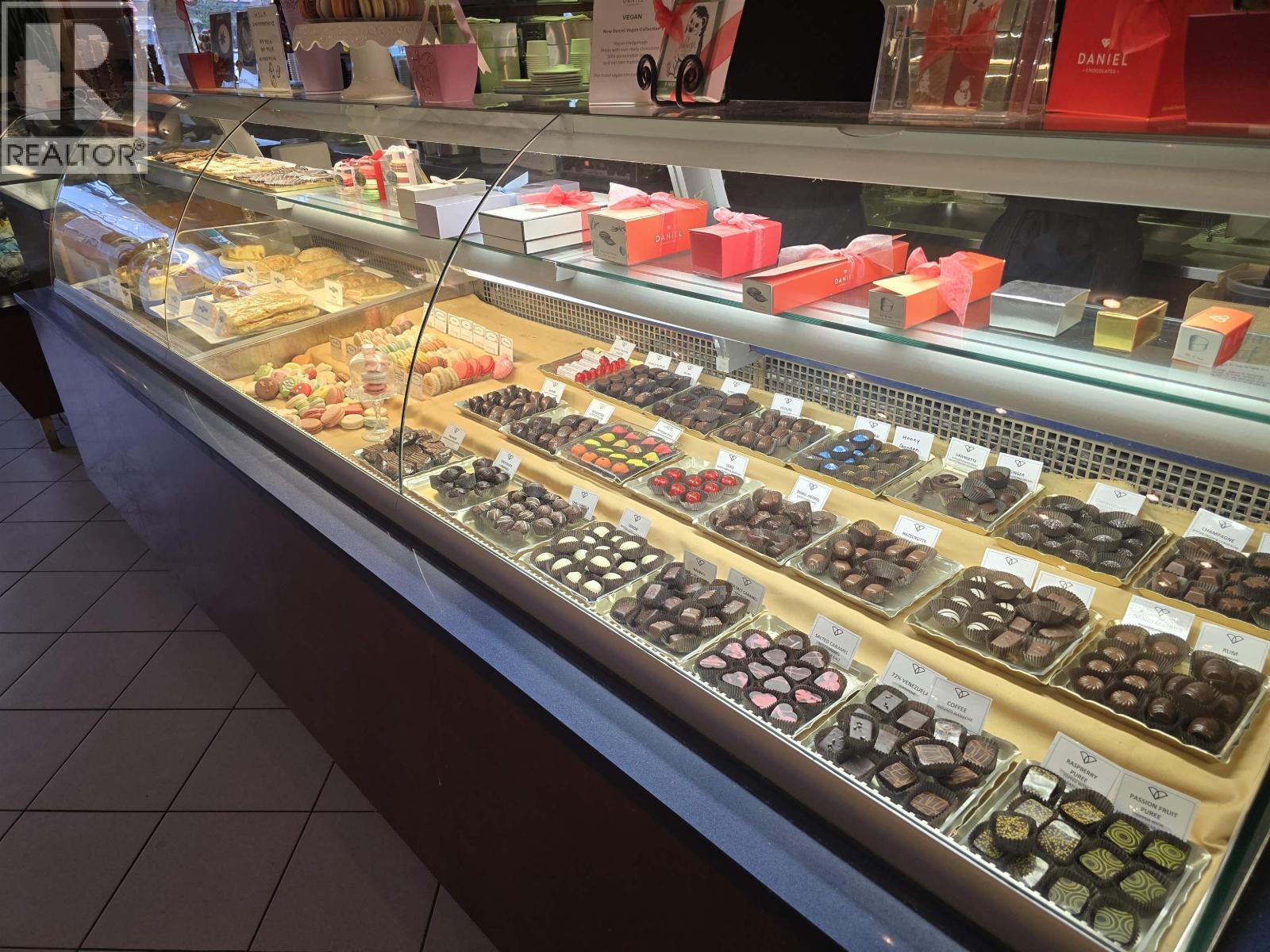 252 Newport Drive, Port Moody, BC