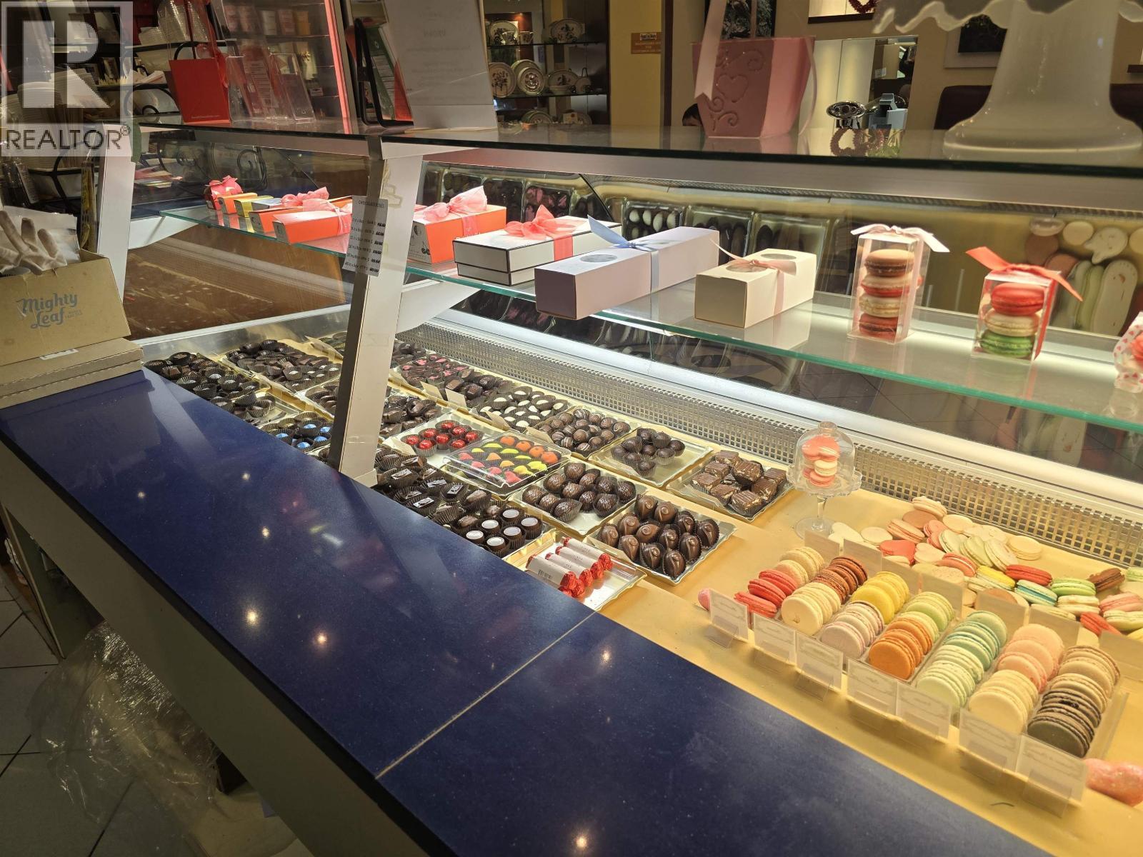 252 Newport Drive, Port Moody, BC