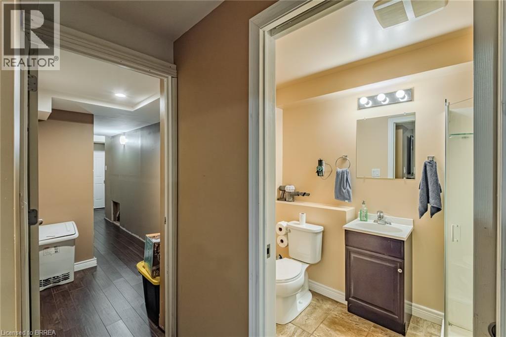 20 Mcconkey Crescent Unit# 46, Brantford, ON - Indoor Photo Showing Bathroom