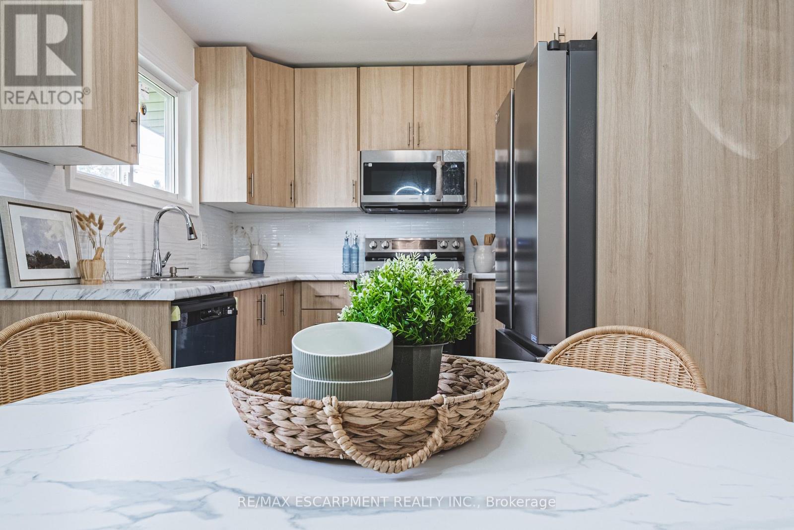 131 Welbourn Drive, Hamilton, ON - Indoor