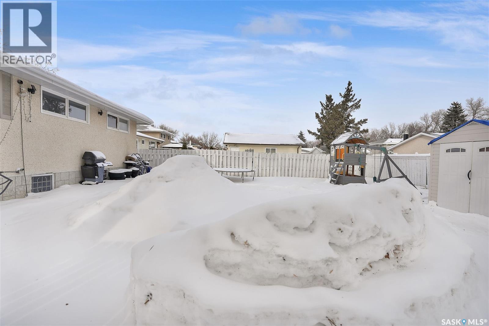 219 Mccarthy Boulevard N, Regina, SK - Outdoor