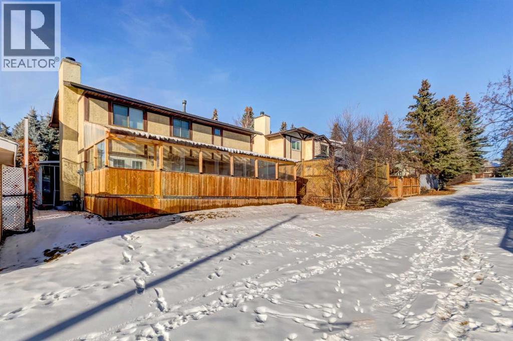 83 Hawkfield Crescent Nw, Calgary, AB - Outdoor