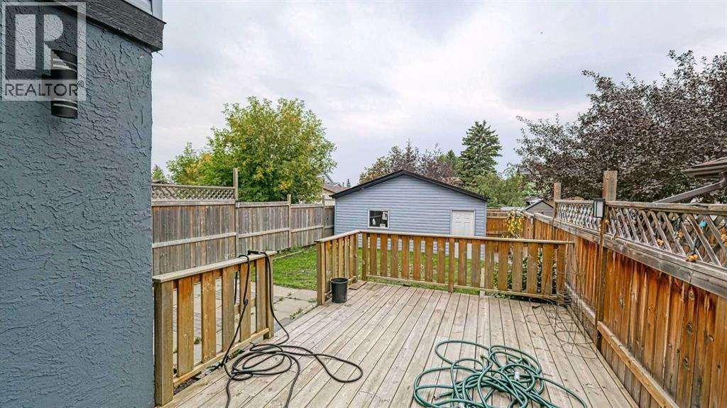 559 Abinger Road Ne, Calgary, AB - Outdoor With Deck Patio Veranda With Exterior