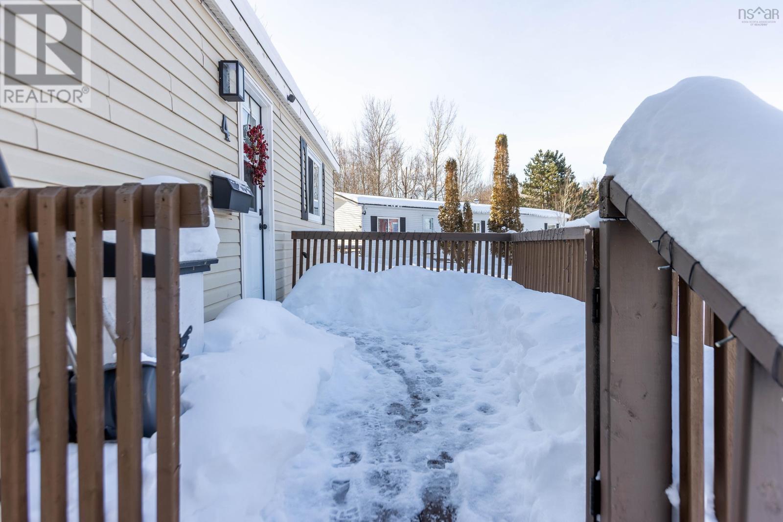 4 Bayview Crescent, Amherst, NS