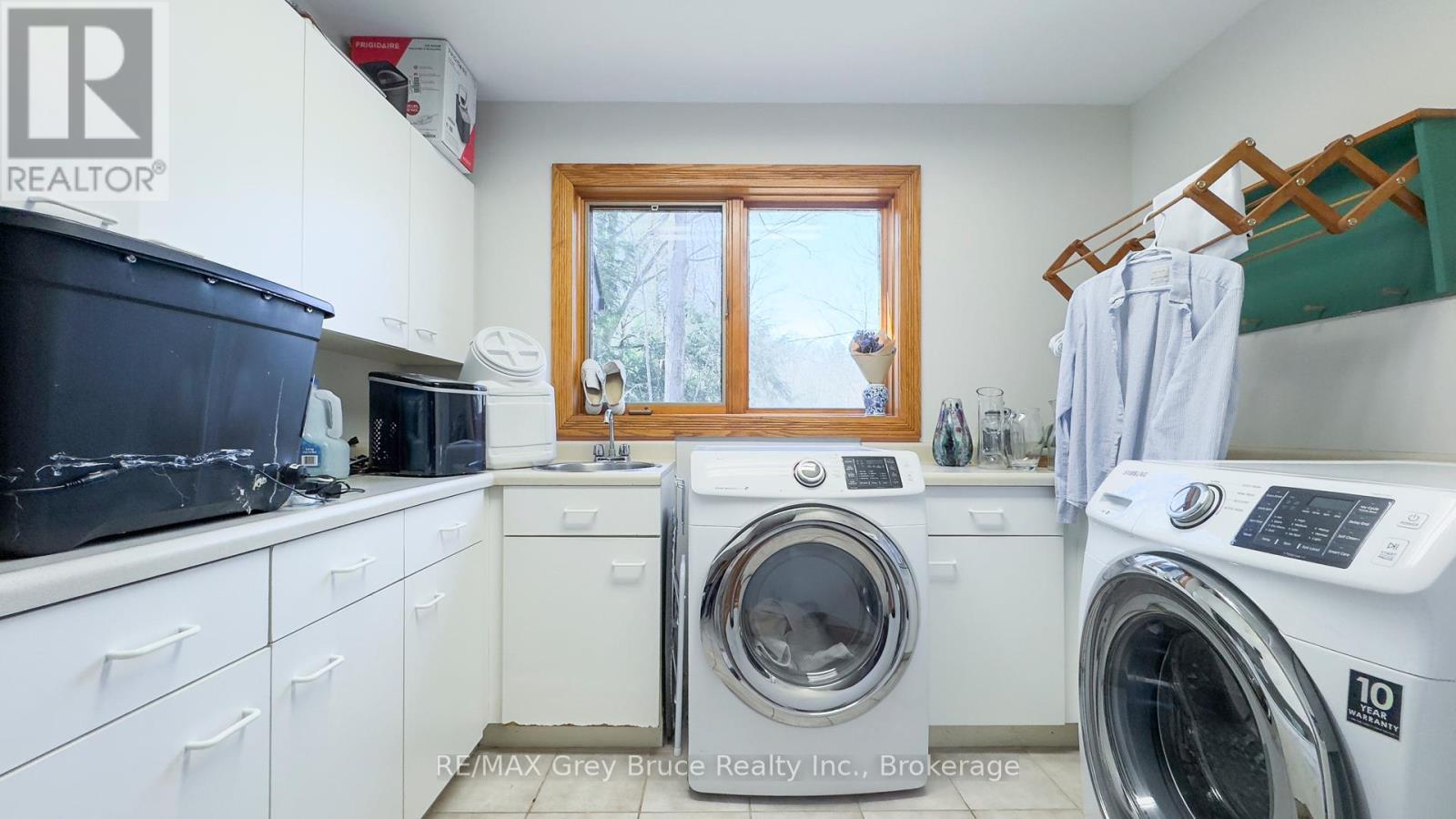 128 Thornridge Road, Meaford, ON - Indoor Photo Showing Laundry Room