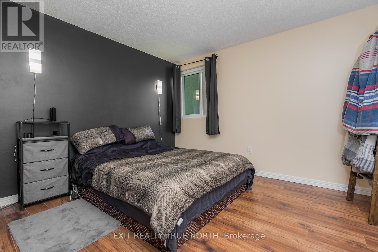 204 - 850 6Th Street E, Owen Sound, ON - Indoor Photo Showing Bedroom
