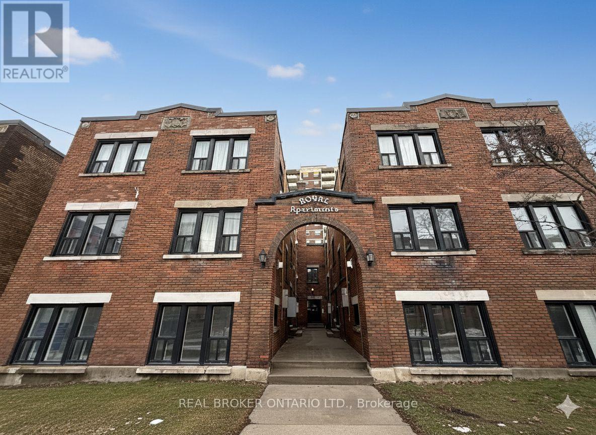 46 College Street, Kitchener, ON - Outdoor