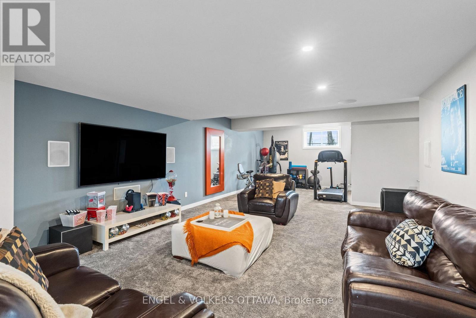 532 Leimerk Court, Ottawa, ON - Indoor