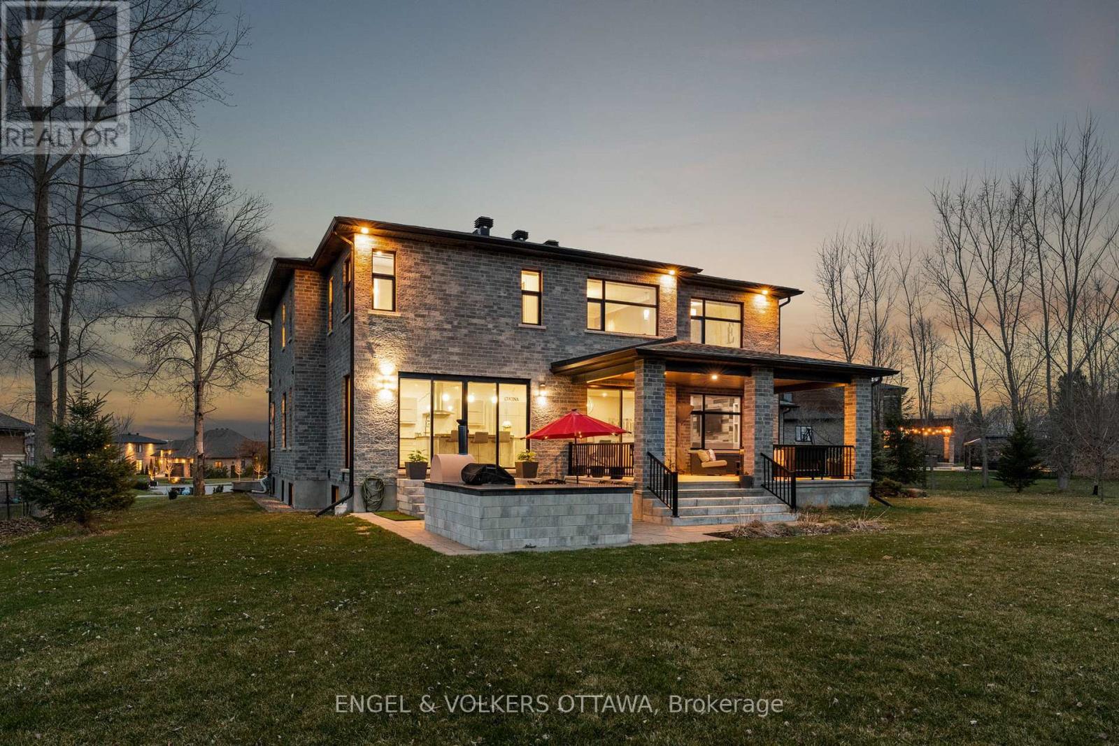 532 Leimerk Court, Ottawa, ON - Outdoor With Deck Patio Veranda