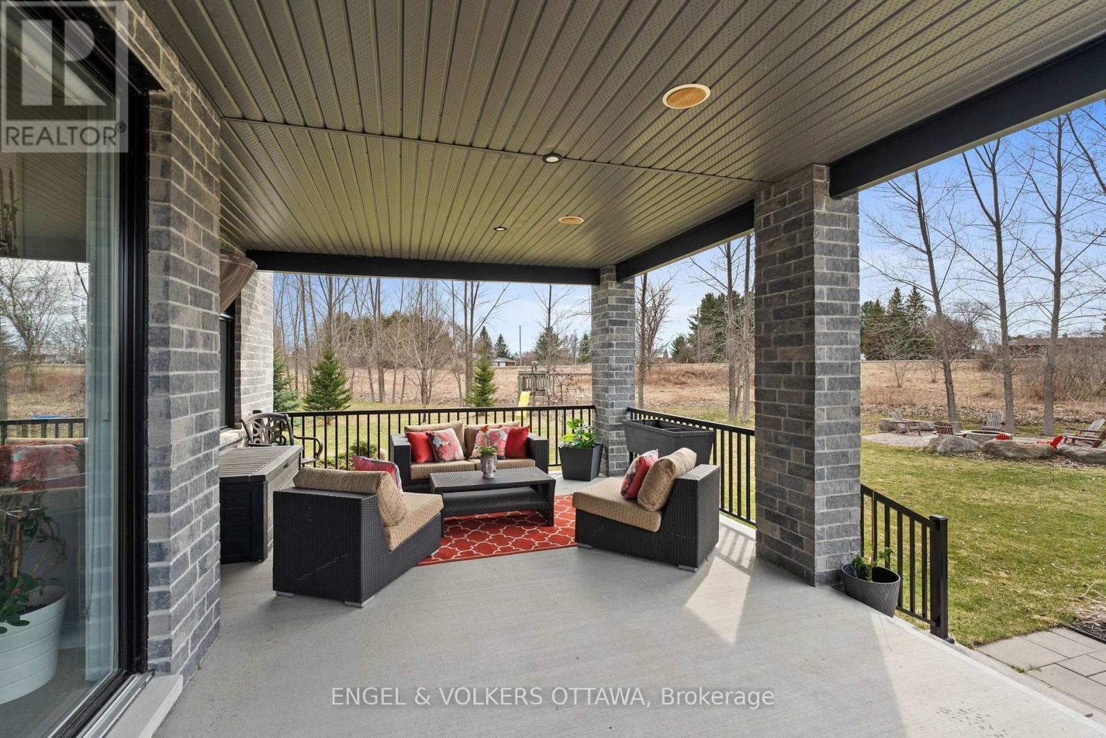 532 Leimerk Court, Ottawa, ON - Outdoor With Deck Patio Veranda With Exterior