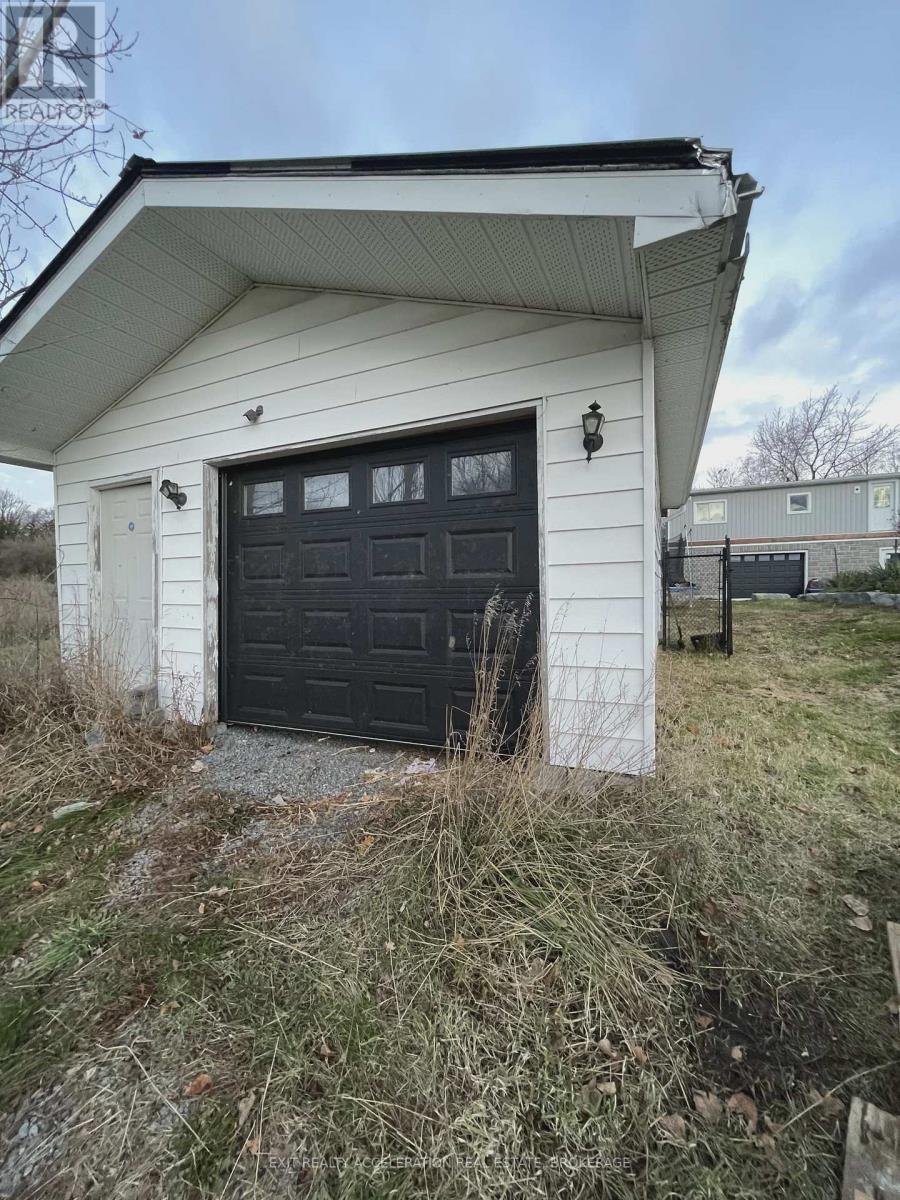 38 Main Street, Deseronto (Deseronto (Town)), ON - Outdoor