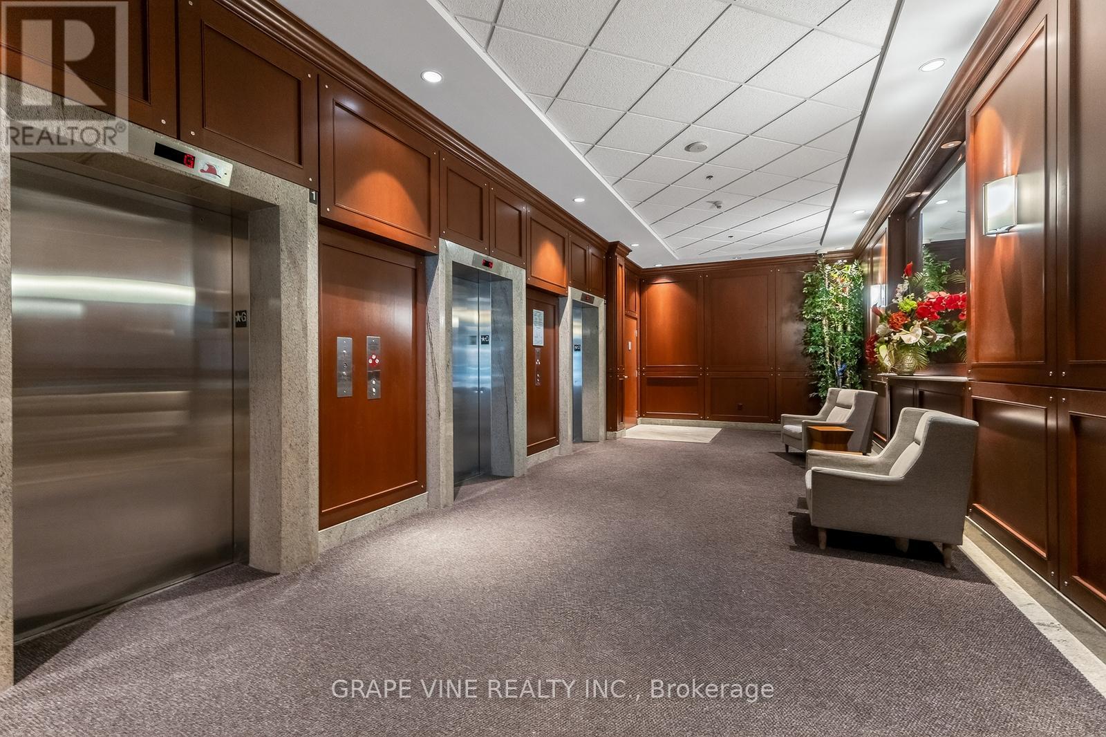 304 - 234 Rideau Street, Ottawa, ON - Indoor Photo Showing Other Room