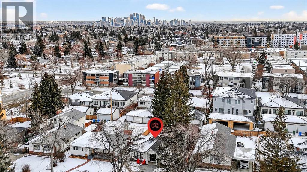 2720 41 Street Sw, Calgary, AB - Outdoor