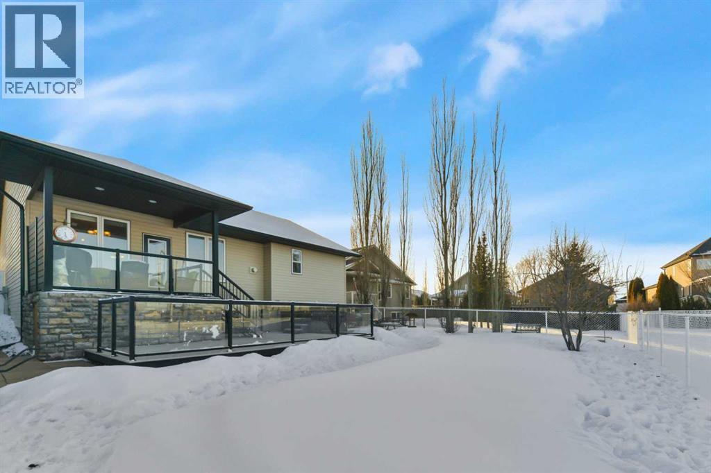 132 Illingworth Close, Red Deer, AB - Outdoor