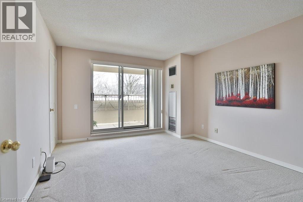 1800 The Collegeway Unit# 211, Mississauga, ON - Indoor Photo Showing Other Room