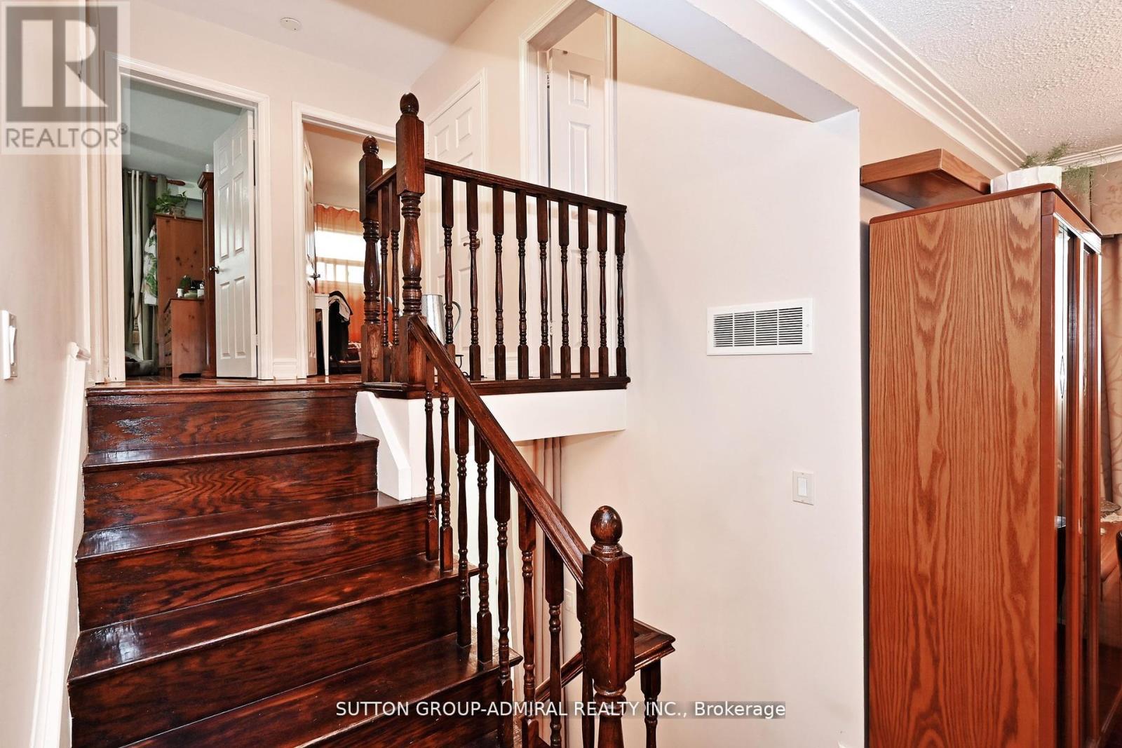 47 Tobermory Drive, Toronto, ON - Indoor Photo Showing Other Room