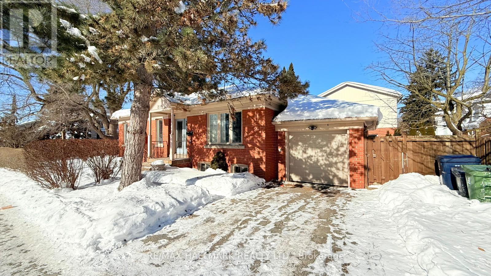 200 Berry Road, Toronto, ON - Outdoor