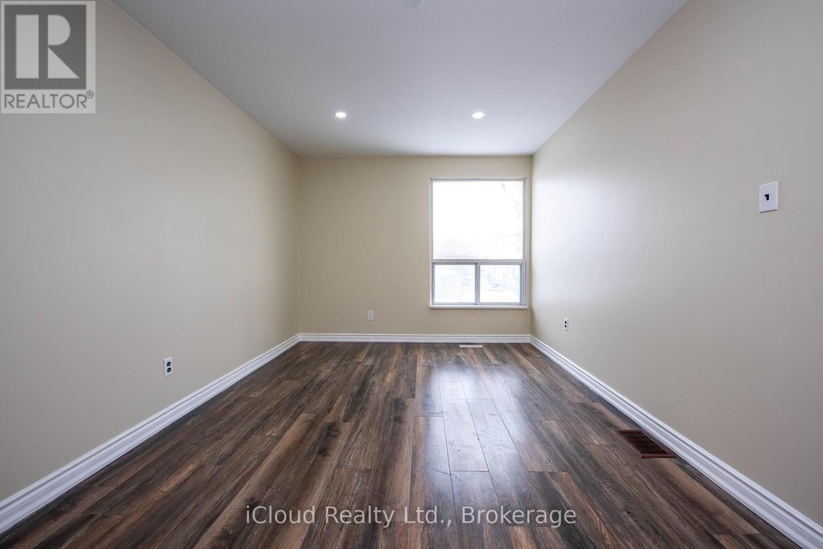 82 Griselda Crescent, Brampton, ON - Indoor Photo Showing Other Room