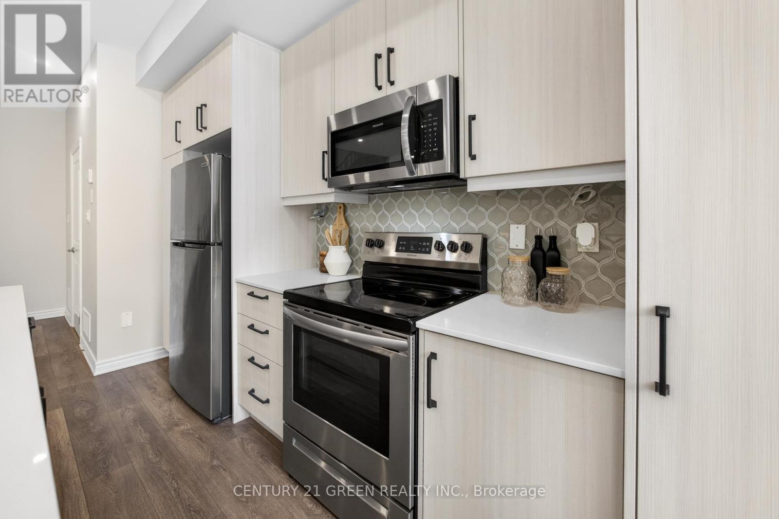 1166 Lloyd Landing Drive E, Milton, ON - Indoor Photo Showing Kitchen