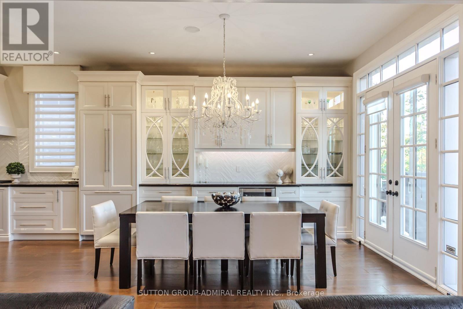 16 Bluff Trail, King, ON - Indoor