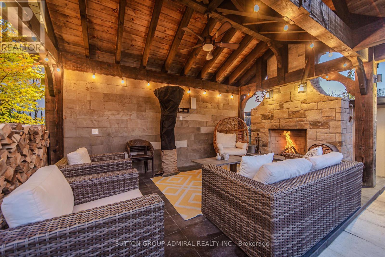 16 Bluff Trail, King, ON - Photo Showing Other Room