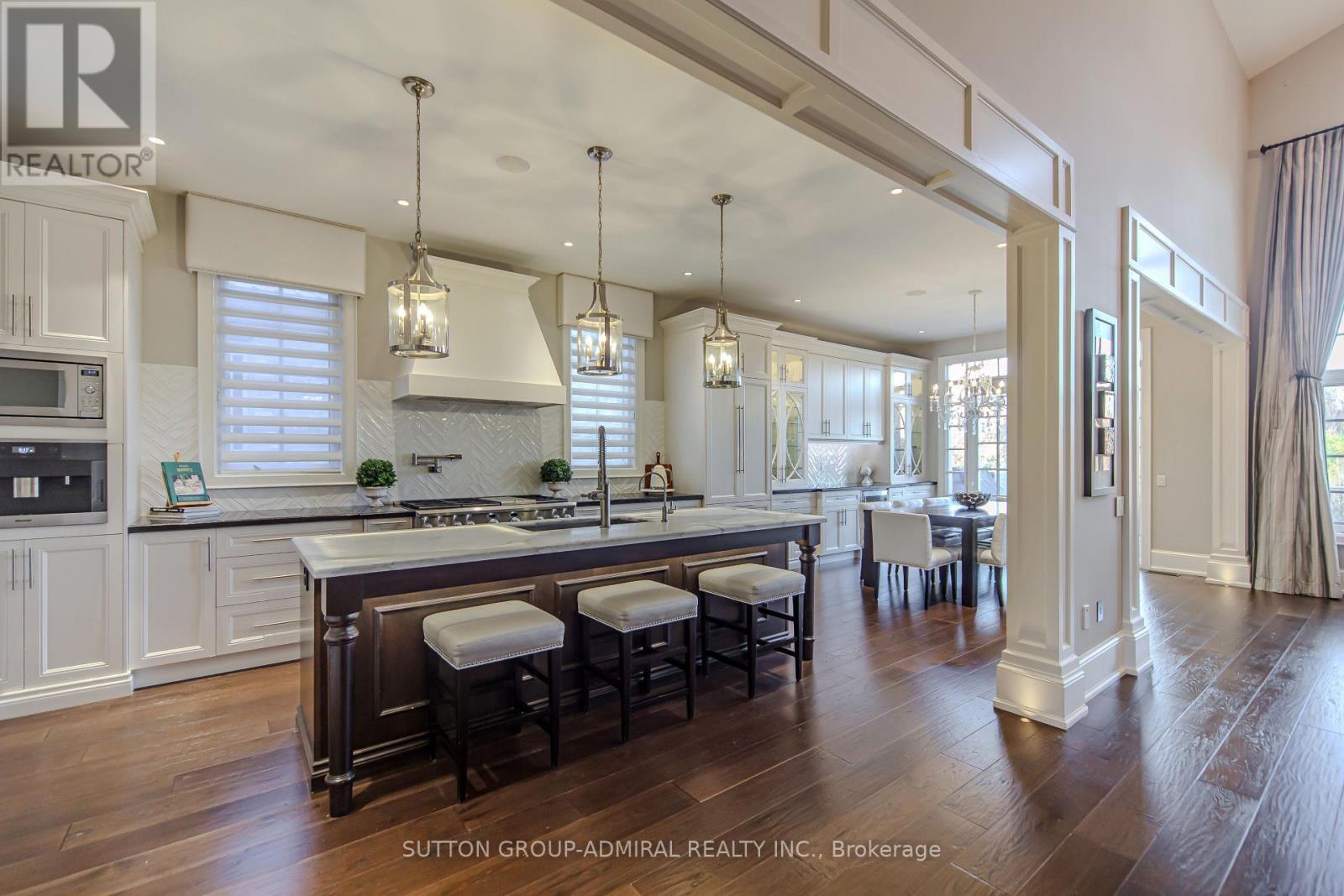 16 Bluff Trail, King, ON - Indoor