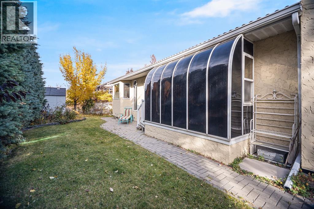 607 9 Street Se, High River, AB - Outdoor