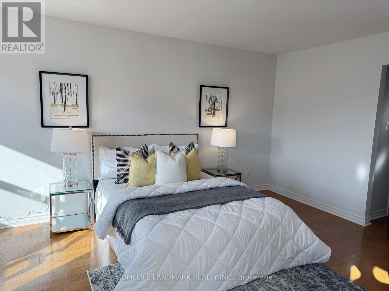 5159 Sunray Drive, Mississauga, ON - Indoor Photo Showing Bedroom