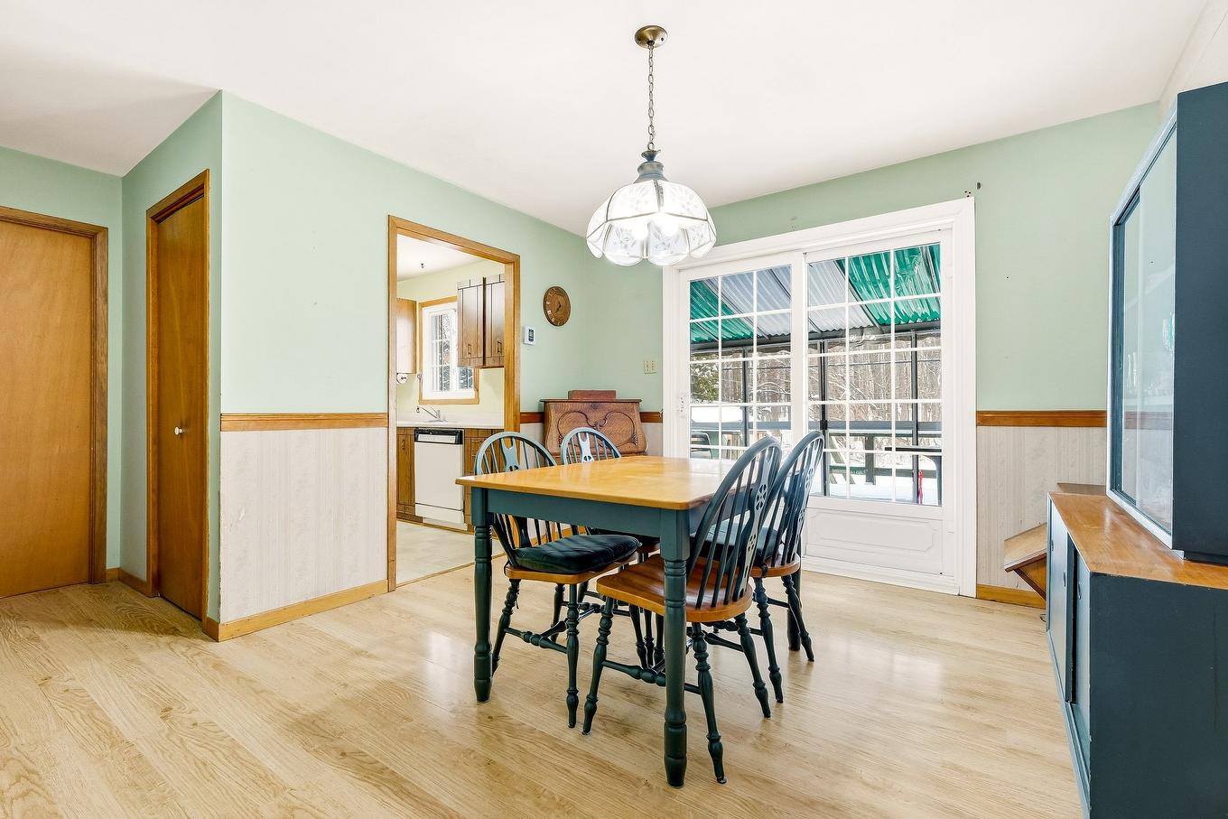 Salle à manger - 416 Rue Forest, Mont-Saint-Hilaire, QC